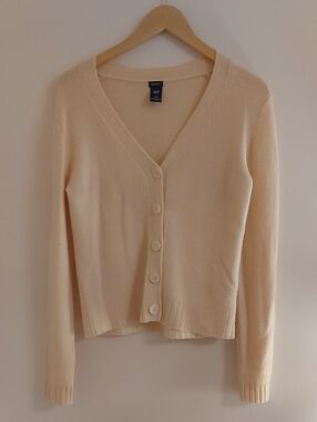 🦋 3/$30 Gap wool cream cardigan